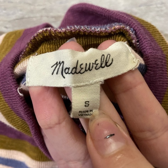 Short sleeved turtle neck - Picture 2 of 2